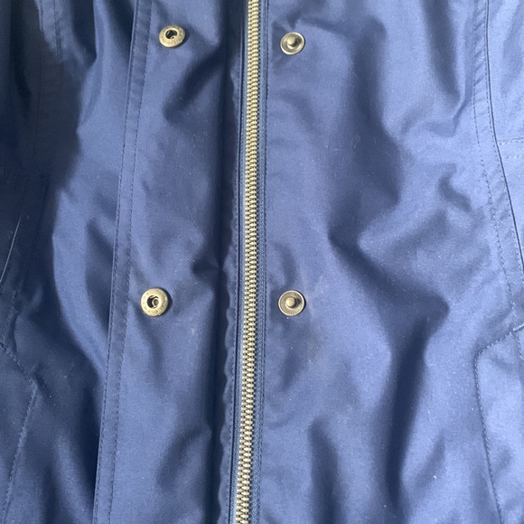 COPY - Marmot navy hooded snap closure faux buttoned hooded rain coat/jacket EUC - Picture 6 of 8